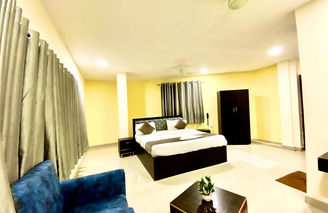 Hotel Sky Park-1